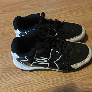 Size 12 kids tball cleats